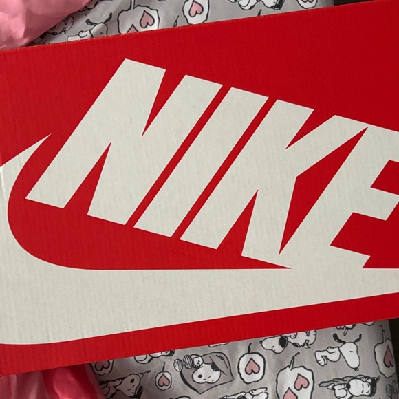 Nike Women's Pink Air Max Sneakers - Picture 7 of 7